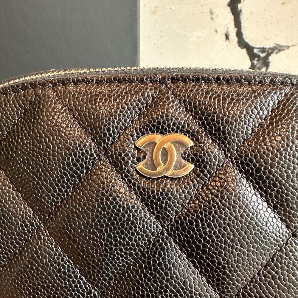 FULL SET - CHANEL Black Caviar Quilted Zipped Cosmetic Case - Picture 3 of 13